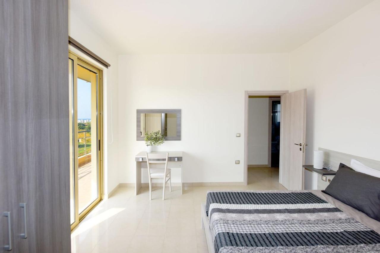 Stelia Luxury Apartments Kalavarda Екстер'єр фото