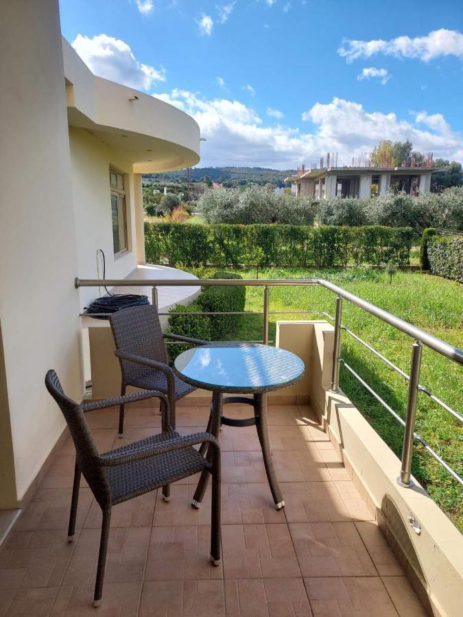 Stelia Luxury Apartments Kalavarda Екстер'єр фото
